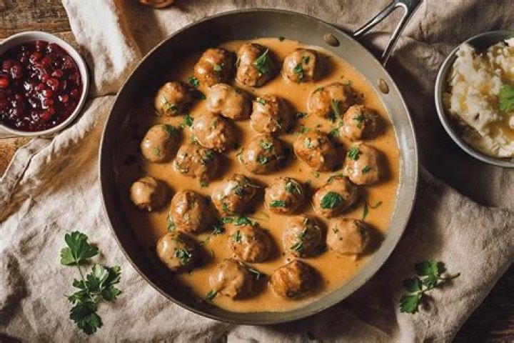 10 Must-Try Dishes: What to Eat in Stockholm