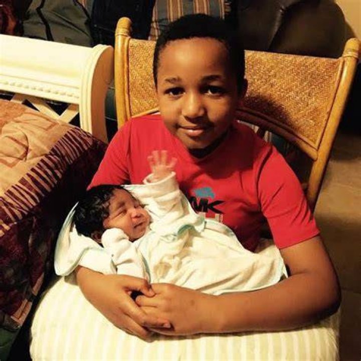 18-Years After He Divorced The Daughter Of A Pastor, See His Recent Photos Of Kenneth Okonkwo & New Family