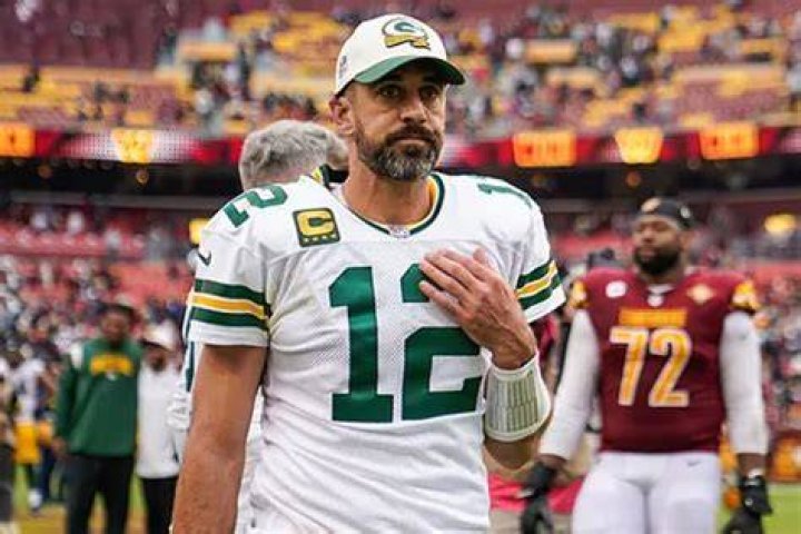 Aaron Rodgers Bio, Age, Height, Career, Net Worth, Family