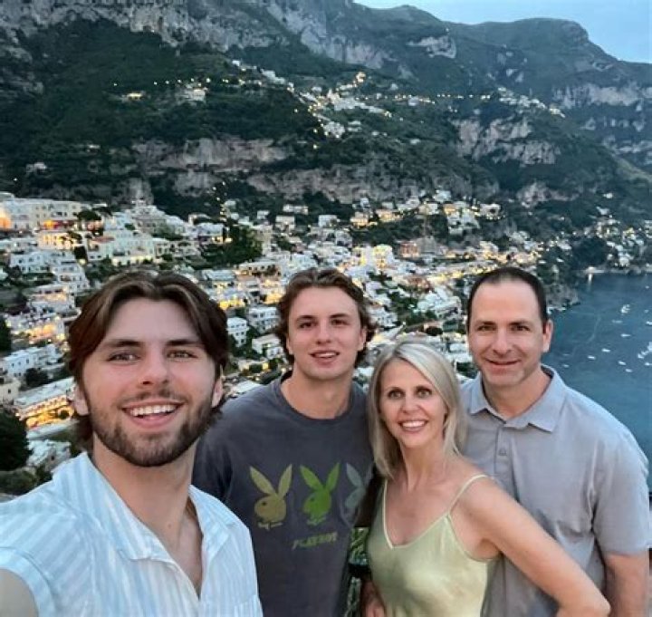 Adam Fantilli Age, Height, Bio, Parents, Girlfriend, Net Worth