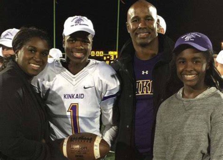 AJ Armstrong Bio, Parents, Wife, Children, Siblings, Net Worth