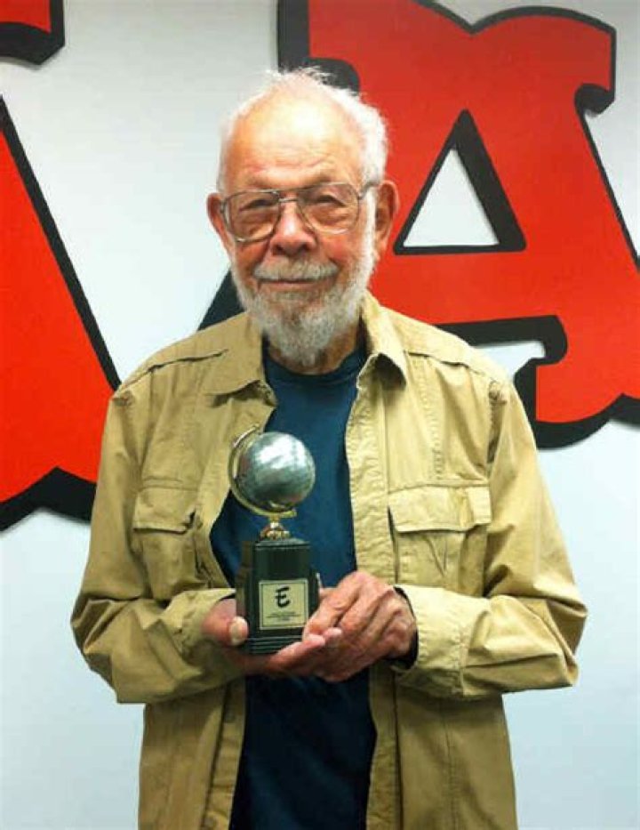Al Jaffee Cause of Death, Height, Career, Wife, Children, Net Worth