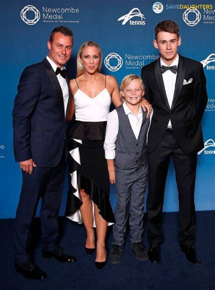 Alex de Minaur Bio, Age, Height, Career, Net Worth, Family
