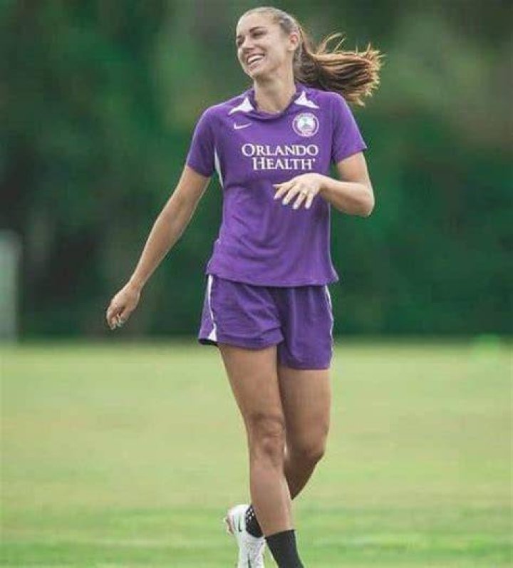 Alex Morgan Bio, Age, Height, Career, Net Worth, Family & More
