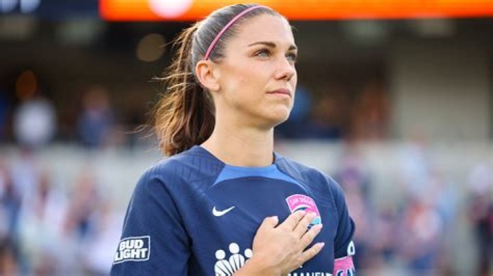 Alex Morgan Height: How Tall Is Alex Morgan?