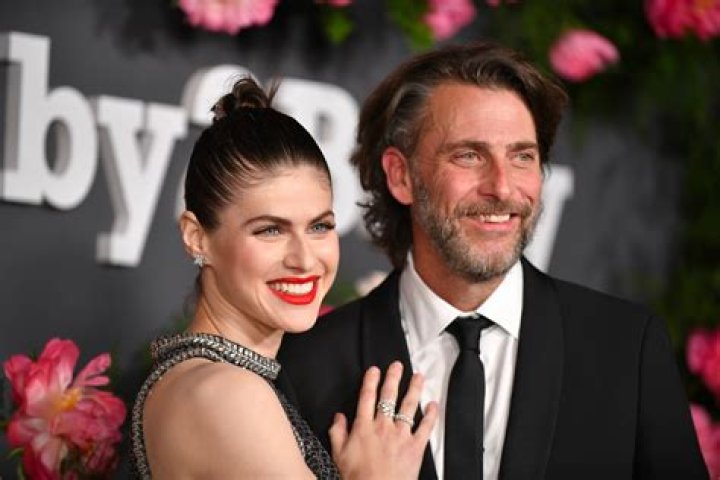 Alexandra Daddario: dating, net worth, tattoos, smoking & body measurements