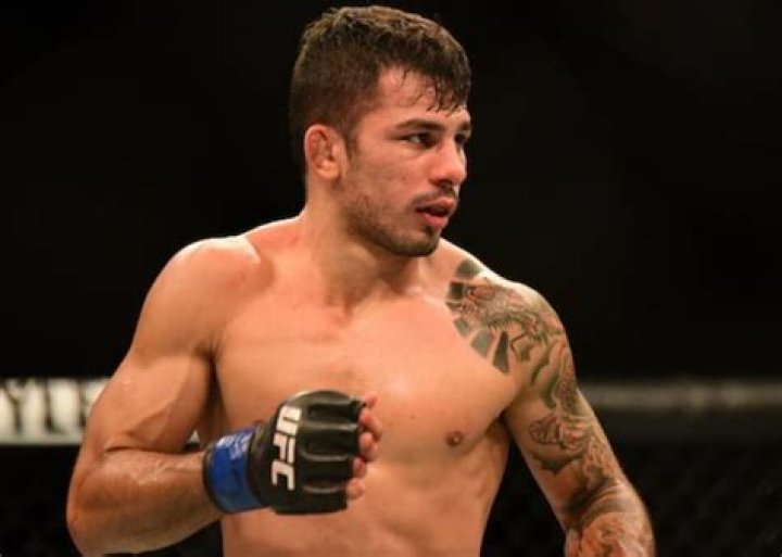Alexandre Pantoja Net Worth: How rich is Alexandre Pantoja?