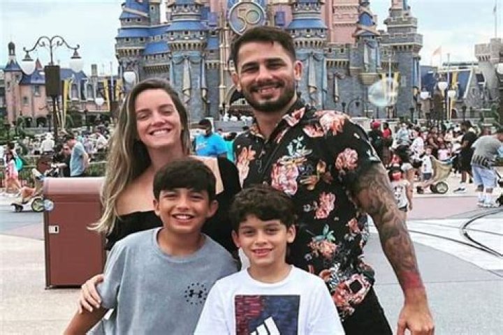 Alexandre Pantoja Parents: Who is Alexandre Pantoja’s mum?