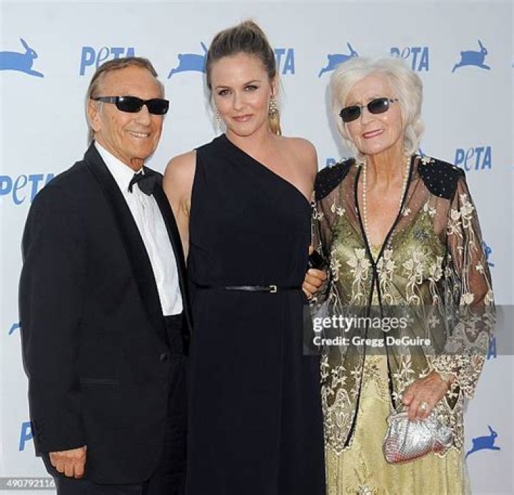 Alicia Silverstone Parents: Meet Didi and Monty