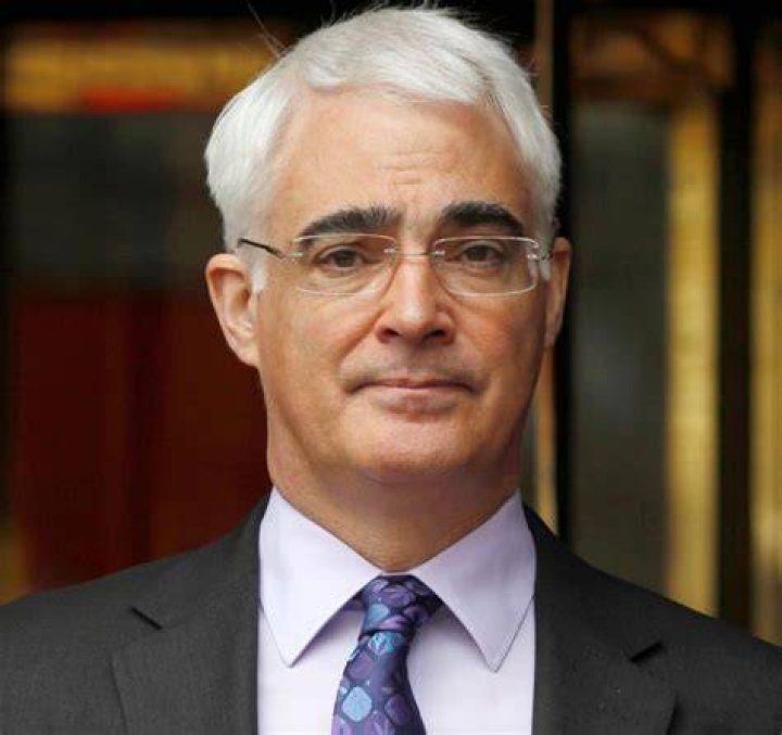 Alistair Darling Bio, Parents, Wife, Children, Siblings, Net Worth