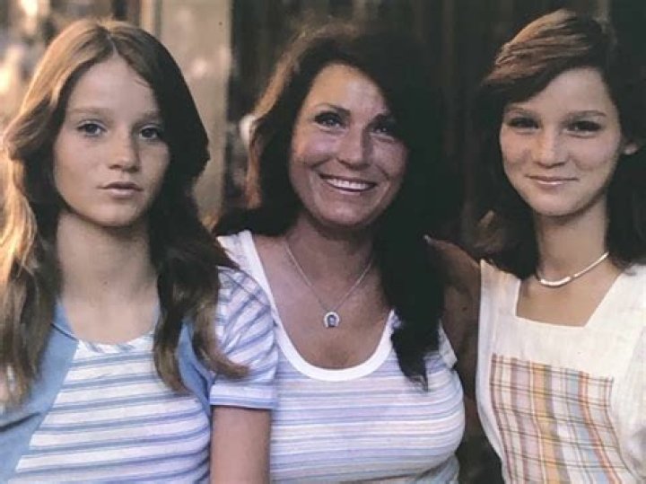 All About Patty Lynn Family Drama & More