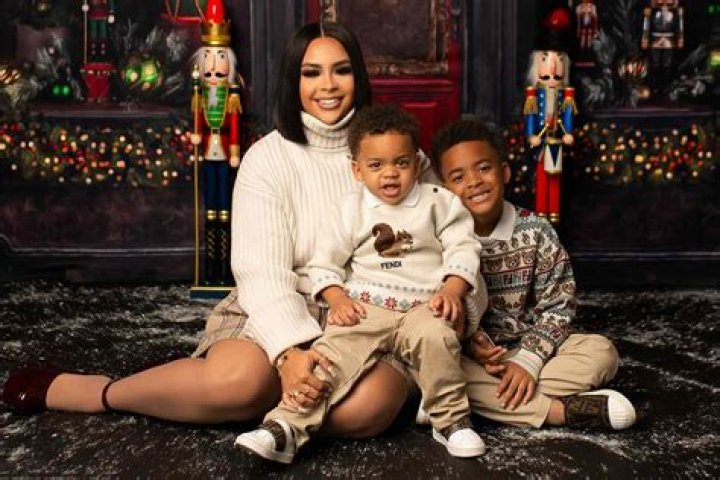 All to know about Sheawna Weathersby