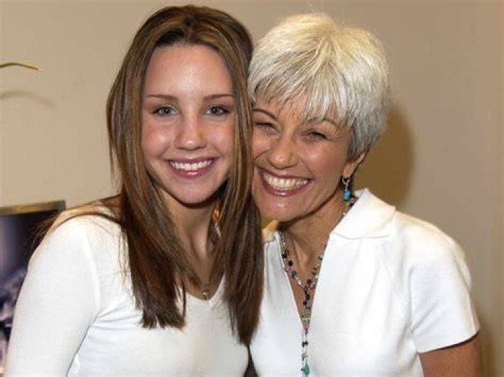Amanda Bynes Parents: Meet Lynn And Ricky Bynes