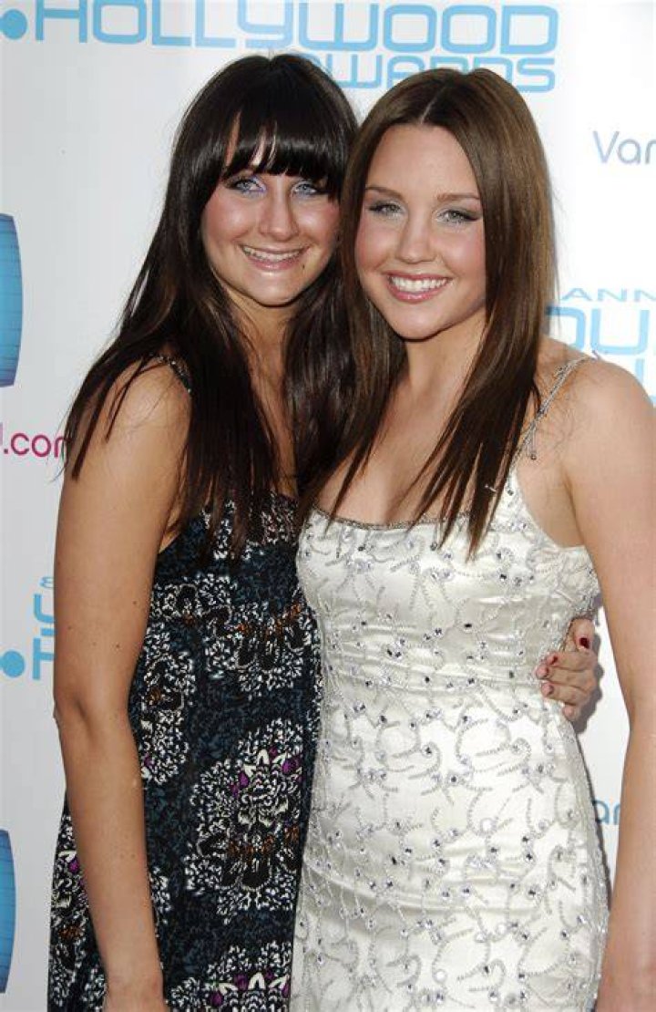 Amanda Bynes Siblings: Meet Jillian And Tommy