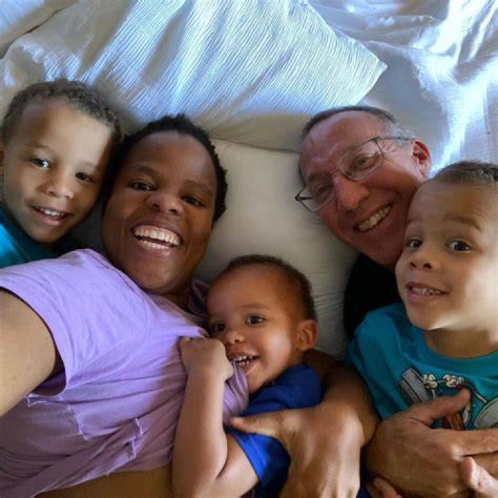 Andrew Morton, Bio, Age, Parents, Children, Net Worth