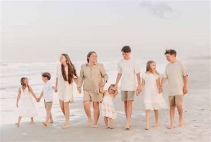 Anna Duggar Children: Meet All 7 Kids