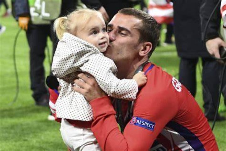 Antoine Griezmann Children: Meet Mia, Amaro & Alba Griezmann
