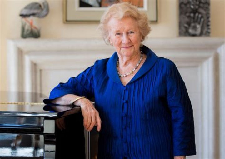 Antonine Maillet Bio, Age, Height, Career, Husband, Children, Net Worth