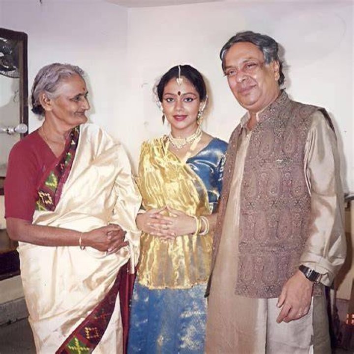 Ashish Vidyarthi Parents: Meet Reba and Govind Vidyarthi