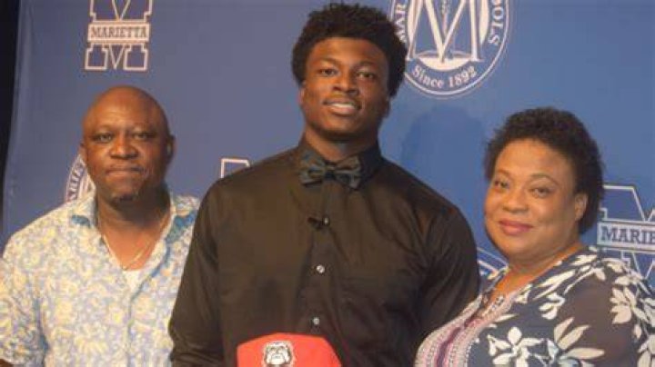 Azeez Ojulari Parents: Meet Monsuru and Bolalne