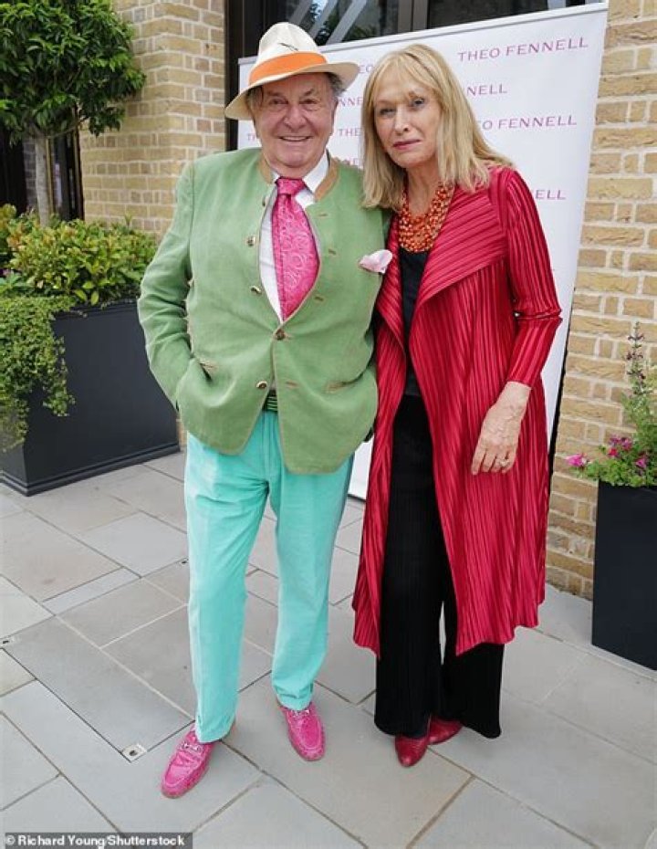 Barry Humphries Wife: Who Is Barry Humphries Wife?