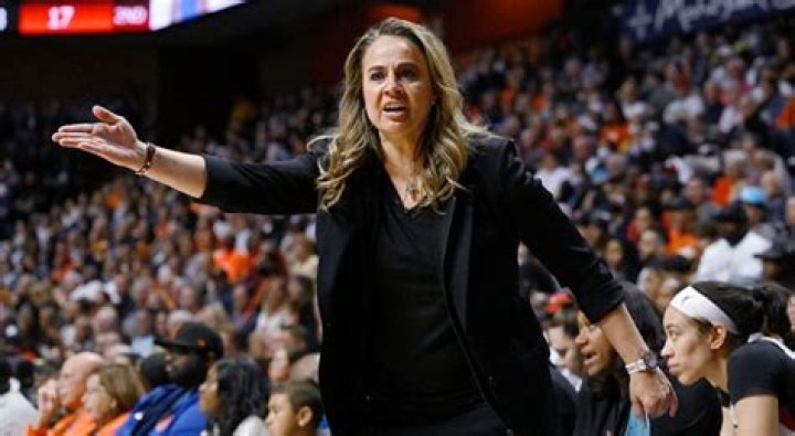 Becky Hammon Bio, Age, Height, Career, Husband, Children, Net Worth