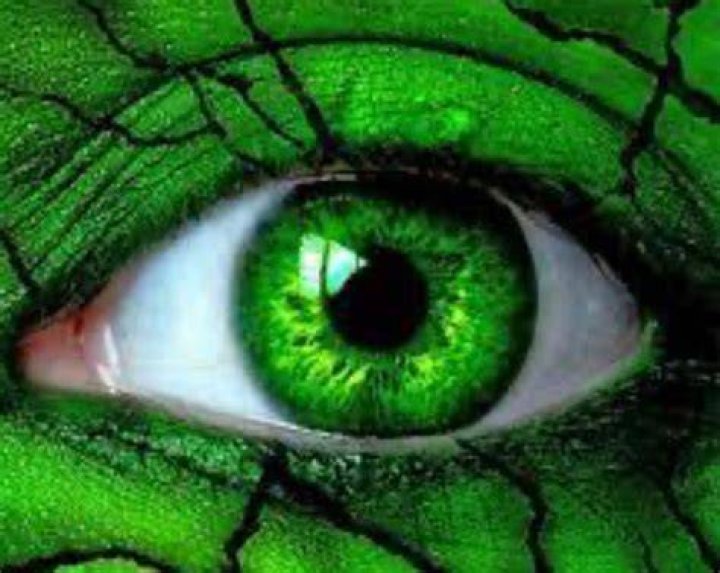 Bella Alubo ft Keziah Mallam – Green Eyed Monster