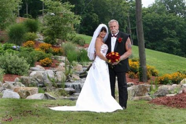 Beth Ann Santos Husband: Is Beth Ann Santos married?