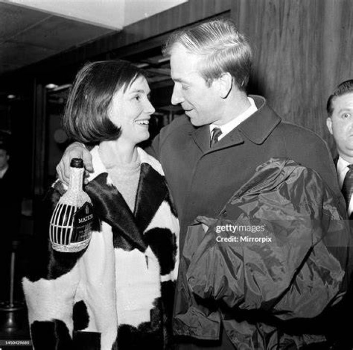 Bobby Charlton Wife: Was Bobby Charlton Married?