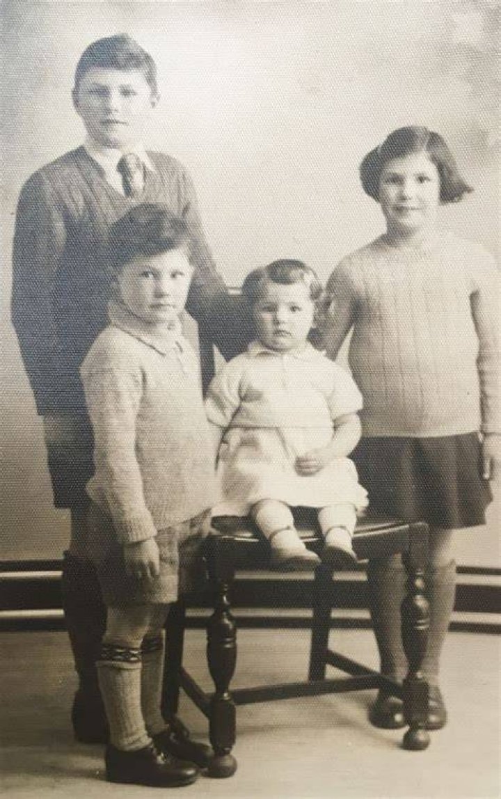 Bobby Hull Siblings: Meet Dennis Hull