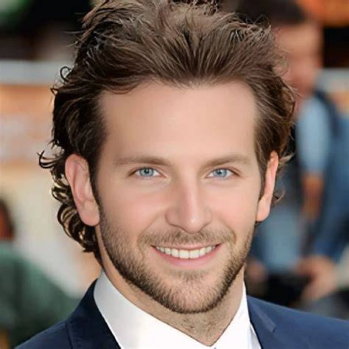 Bradley Cooper Bio, Age, Height, Career, Wife, Children, Net Worth
