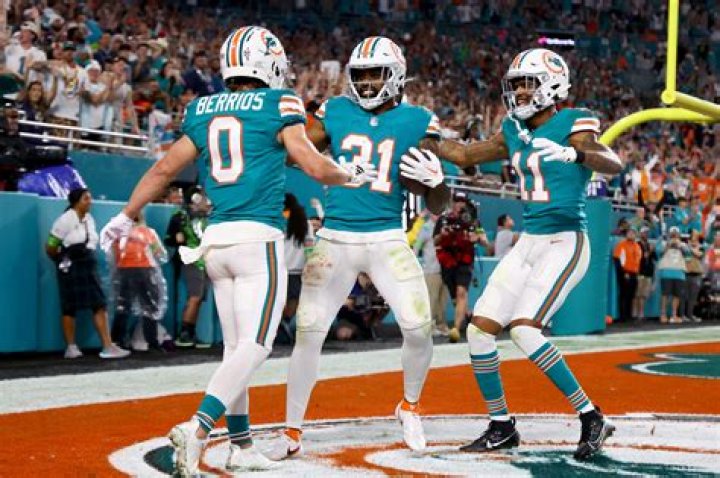 Braxton Berrios Bio, Age, Height, Parents, Girlfriend, Net Worth