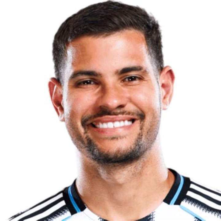 Bruno Guimaraes Bio, Age, Career, Net Worth, Family
