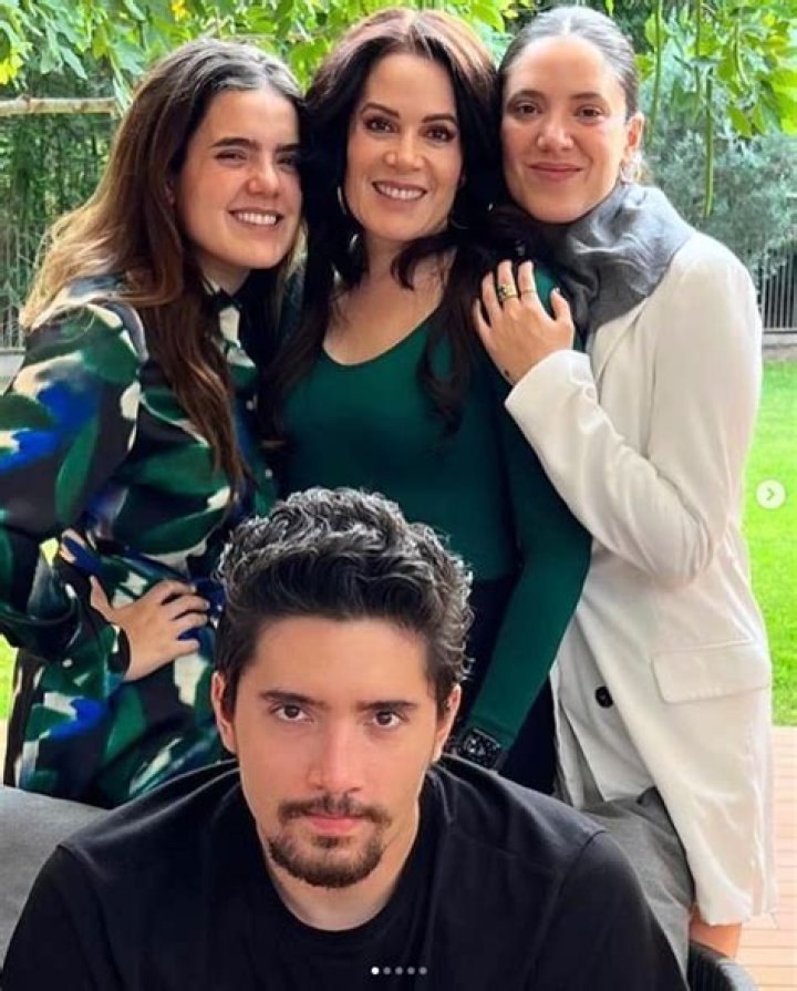 Camila Fernández Parents: Meet América And Alejandro Fernández