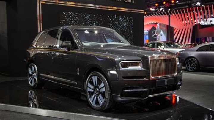 Cardi B Puts Rolls Royce Given To Her By Offset On Display