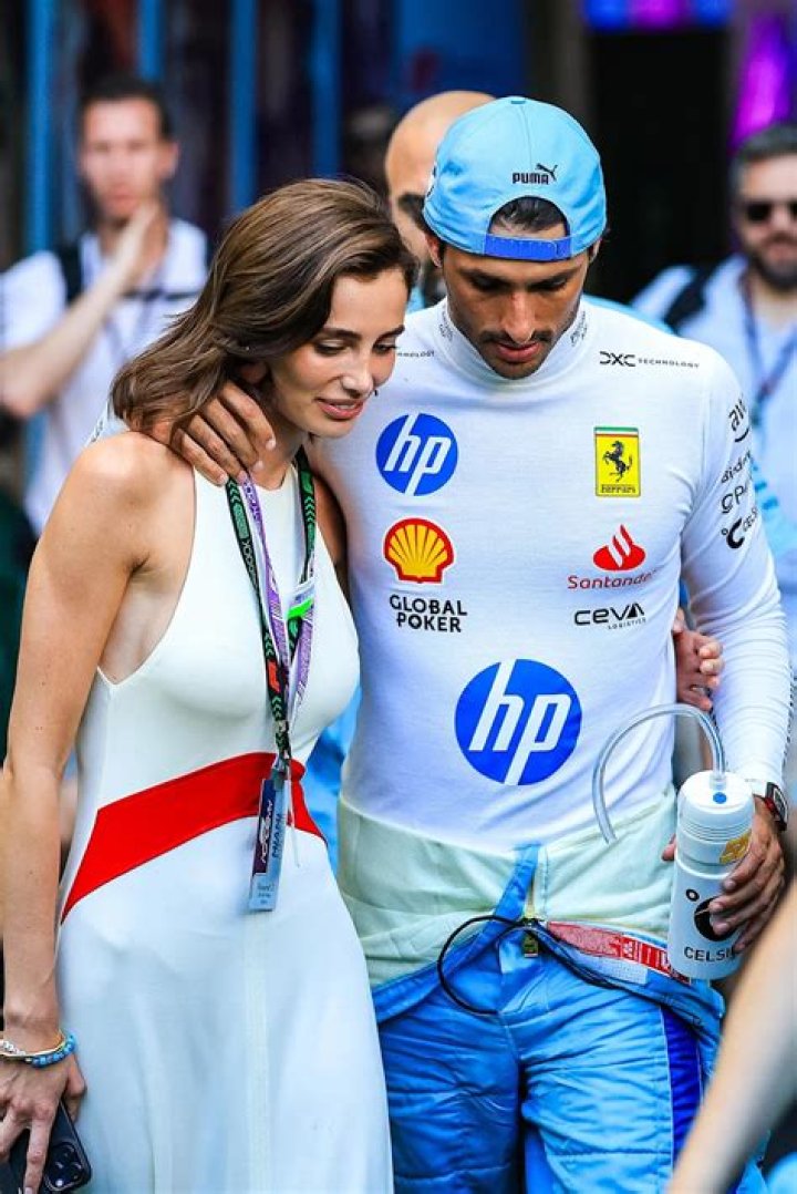 Carlos Sainz Girlfriend: Who is Carlos Sainz Dating?