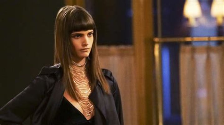 Charlbi Dean Cause of Death, Age, Family, Net Worth