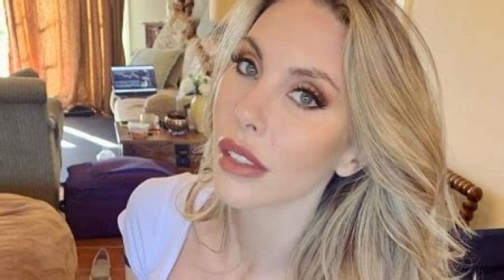 Chloe Lattanzi Bio, Age, Height, Career, Husband, Children, Net Worth