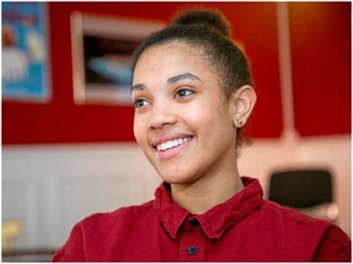 Chosen: Malaika Berenth Mosendane Age Wikipedia; Parents & Boyfriend – Is She Dating?