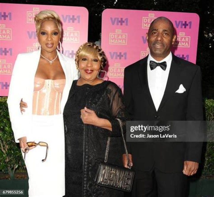 Cora Blige Biography, Networth, Family, Husband, Age