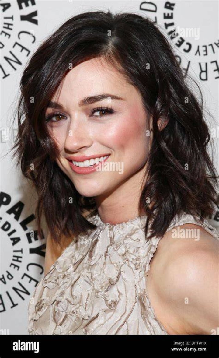 Crystal Reed Net Worth, Awards, Age, Height, Weight, Bio