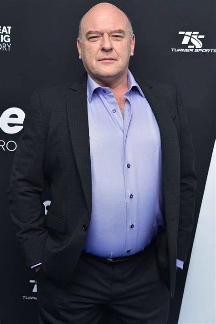 Dean Norris Age, Height & Weight