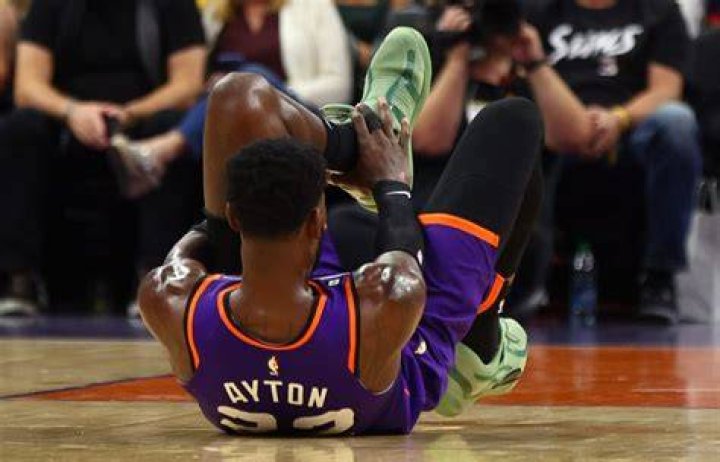 Deandre Ayton Injury Update: What Happened to Deandre Ayton?