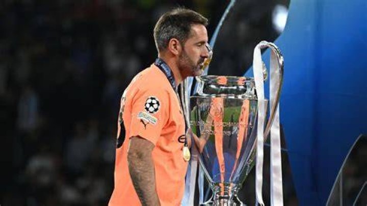 Did Scott Carson win a Champions League?