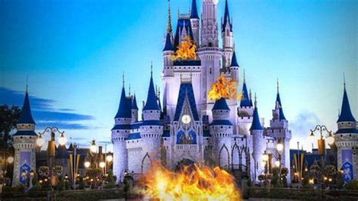 Disney Castle Burned Down: Did Disney World’s Cinderella Castle Burn Down?