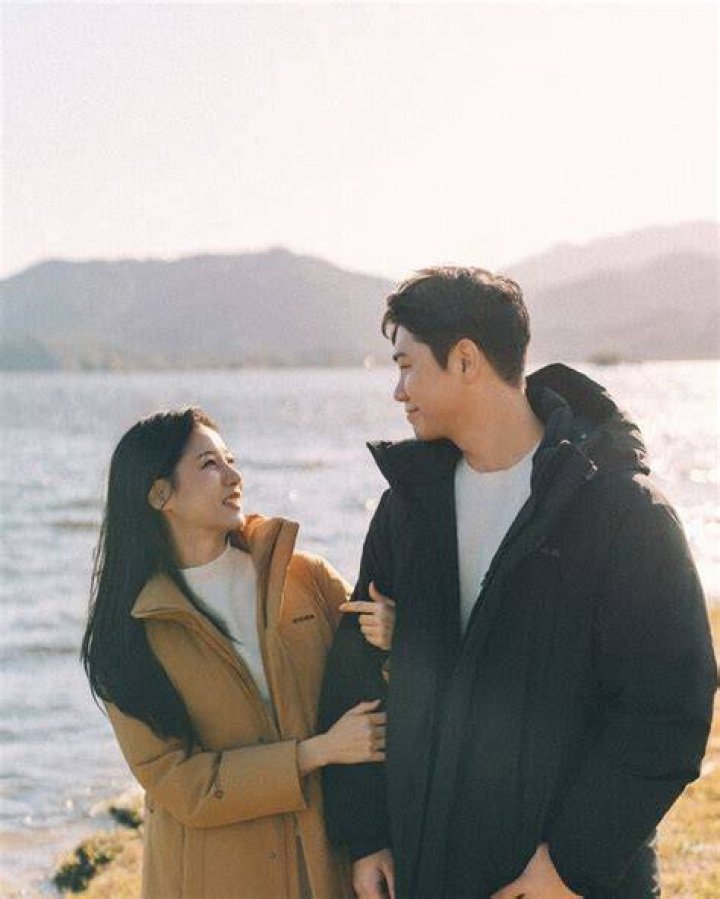 Do Kyungsoo Wife: Is Do Kyungsoo married?