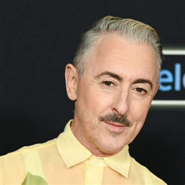 Does Alan Cumming have children?