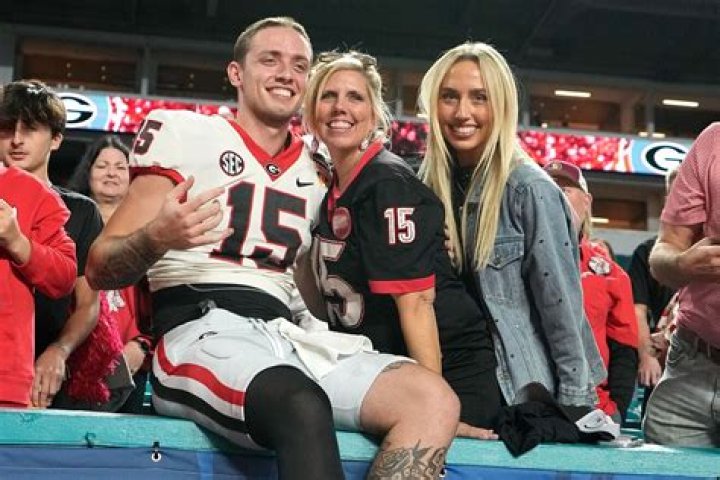 Does Carson Beck have children?