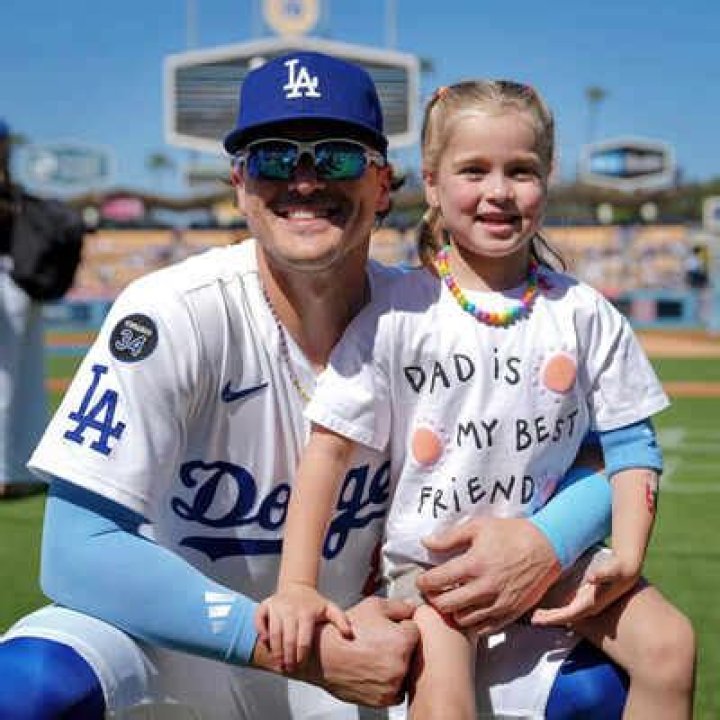 Does Kike Hernandez have kids?