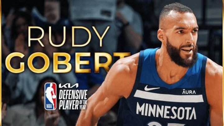 Does Robert Gobert have siblings?